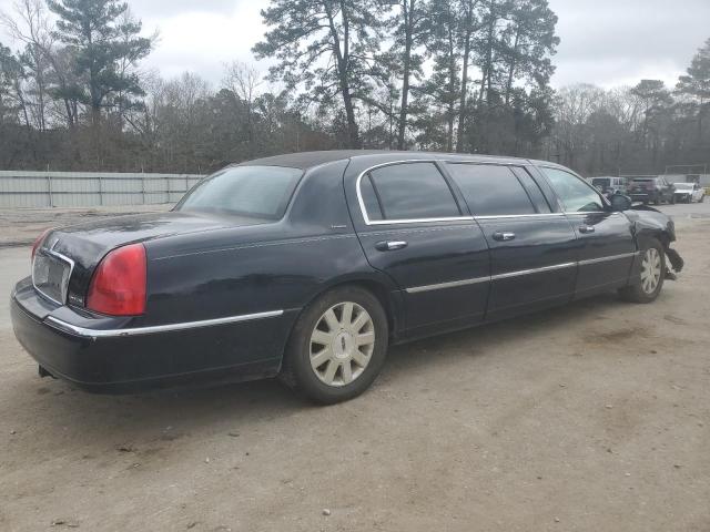 Photo 3 from auction – 2003 LINCOLN TOWN CAR E with VIN 1L1FM81W43Y635225