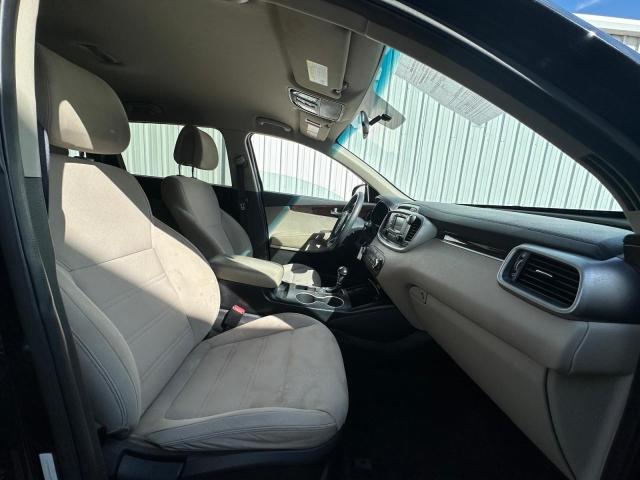 Photo 5 from auction – 2016 KIA SORENTO LX with VIN 5XYPG4A59GG096629