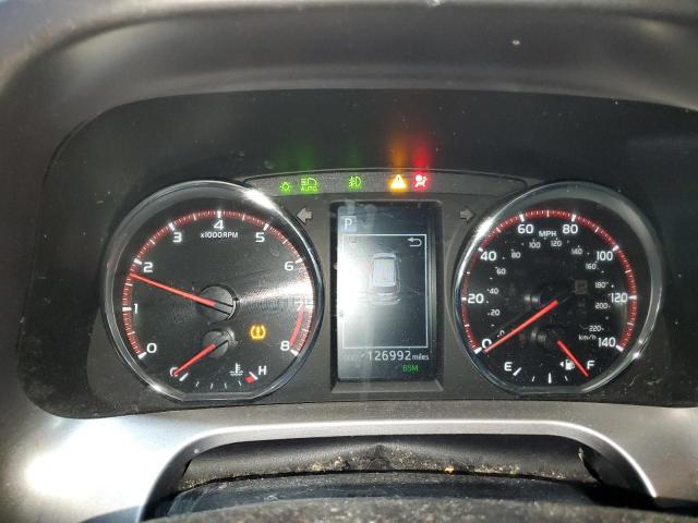 Photo 9 from auction – 2017 TOYOTA RAV4 SE with VIN JTMJFREV9HJ136922
