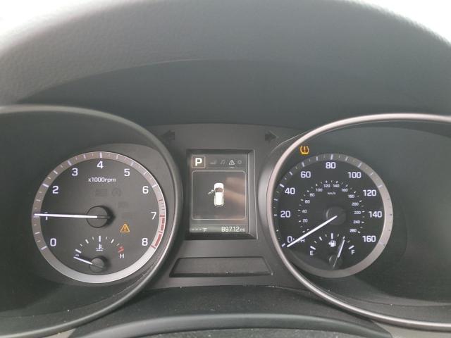 Photo 9 from auction – 2018 HYUNDAI SANTA FE S with VIN 5NMZU3LB0JH102166