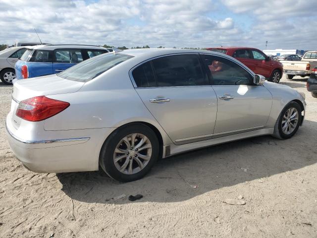 Photo 3 from auction – 2013 HYUNDAI GENESIS 3. with VIN KMHGC4DD4DU241273