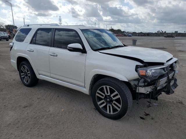 Photo 4 from auction – 2018 TOYOTA 4RUNNER SR with VIN JTEBU5JR8J5566897