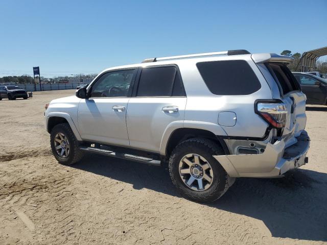 Photo 2 from auction – 2014 TOYOTA 4RUNNER SR with VIN JTEBU5JR5E5152613