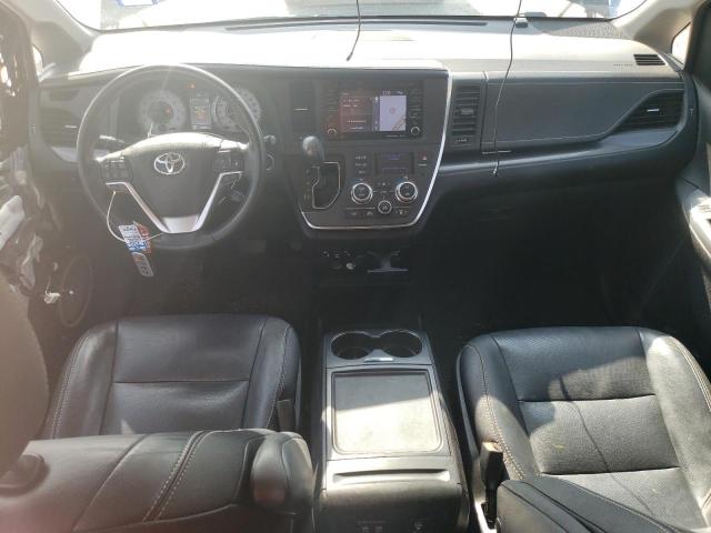 Photo 8 from auction – 2018 TOYOTA SIENNA SE with VIN 5TDXZ3DC1JS944849