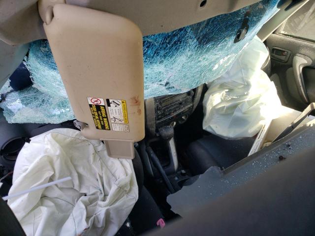 Photo 8 from auction – 2004 TOYOTA RAV4 with VIN JTEGD20V240027714