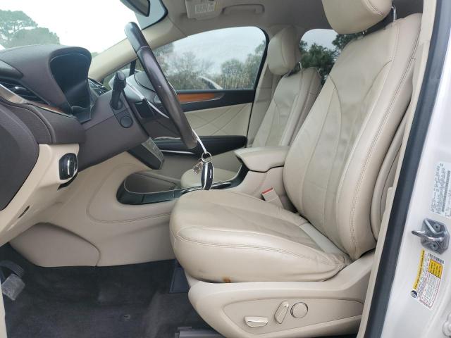 Photo 7 from auction – 2017 LINCOLN MKC SELECT with VIN 5LMCJ2C93HUL32642