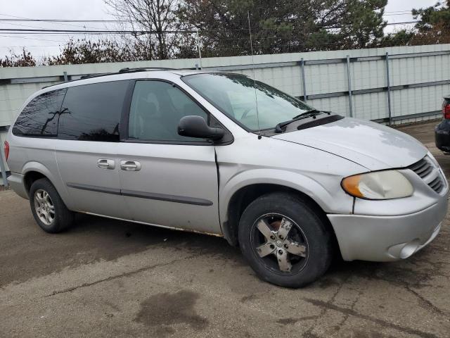 Photo 4 from auction – 2003 DODGE GRAND CARA with VIN 2D8GP44L43R326840