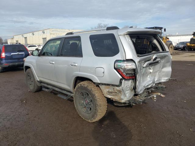 Photo 2 from auction – 2020 TOYOTA 4RUNNER SR with VIN JTEBU5JR6L5819265