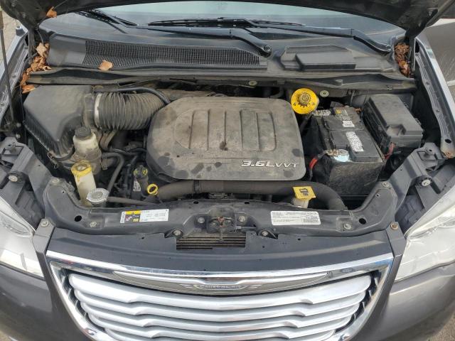 Photo 12 from auction – 2016 CHRYSLER TOWN & COU with VIN 2C4RC1BG2GR294810