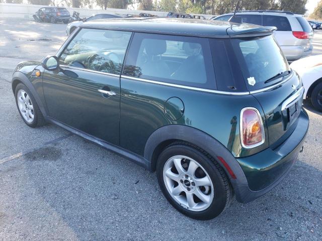 Снимка 2 от търг – 2007 MINI COOPER с VIN WMWMF33507TT57001