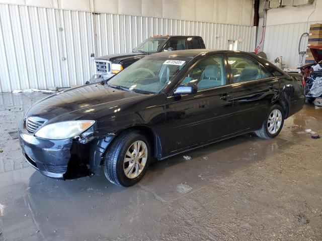 TOYOTA CAMRY LE 2005 with VIN 4T1BF32K55U097358 - Photo from auction