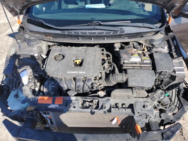 Photo 11 from auction – 2017 KIA FORTE LX with VIN 3KPFL4A72HE120812