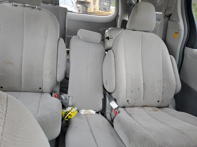 Photo 10 from auction – 2011 TOYOTA SIENNA LE with VIN 5TDKK3DC5BS142773
