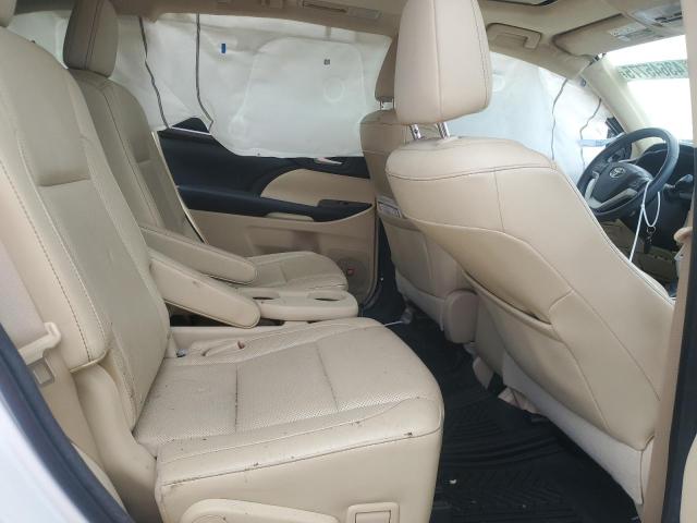 Photo 10 from auction – 2016 TOYOTA HIGHLANDER with VIN 5TDYKRFH9GS121678