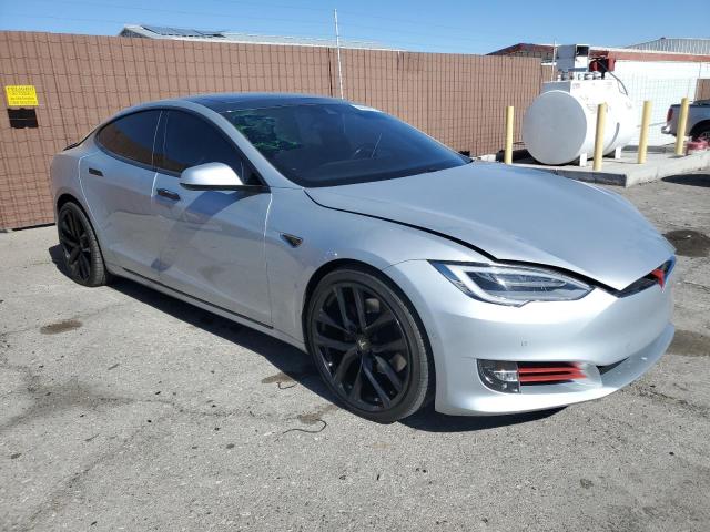 Photo 4 from auction – 2016 TESLA MODEL S with VIN 5YJSA1E10GF139649