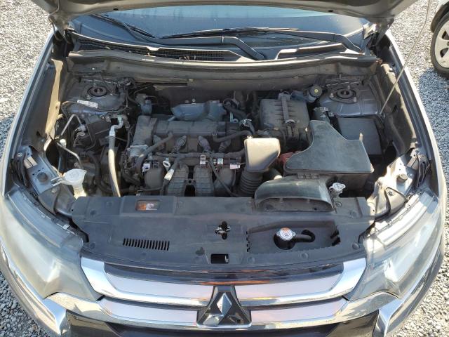 Photo 12 from auction – 2017 MITSUBISHI OUTLANDER with VIN JA4AD2A38HZ015022