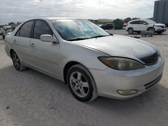 Photo 4 from auction – 2002 TOYOTA CAMRY LE with VIN 4T1BF32K92U520728