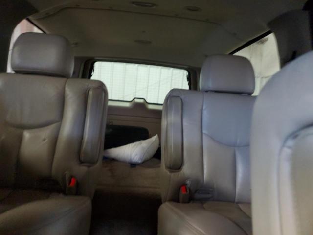 Photo 10 from auction – 2003 CHEVROLET SUBURBAN K with VIN 3GNFK16Z33G245480