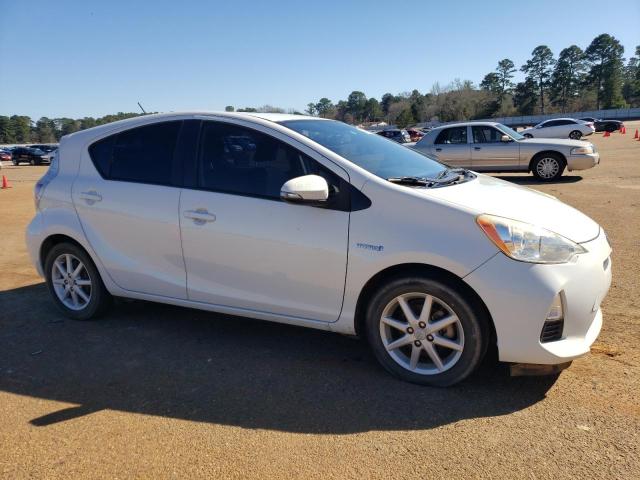 Photo 4 from auction – 2014 TOYOTA PRIUS C with VIN JTDKDTB31E1561542