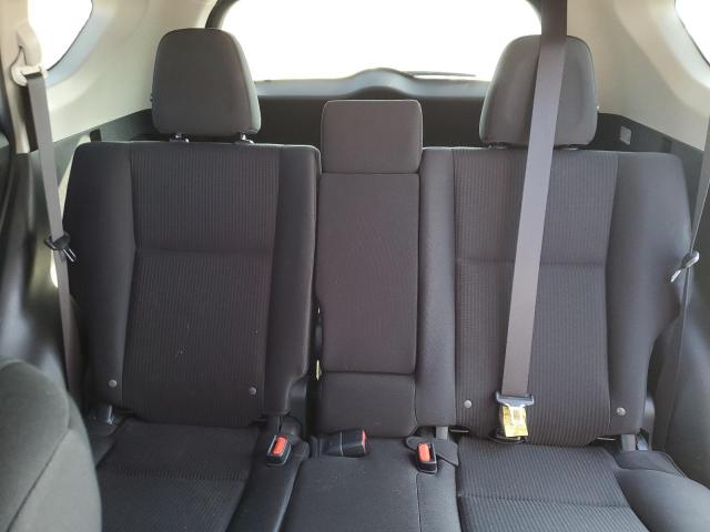 Photo 10 from auction – 2017 TOYOTA RAV4 LE with VIN JTMZFREVXHJ720684