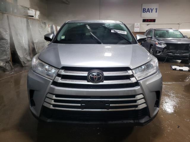 Photo 5 from auction – 2019 TOYOTA HIGHLANDER with VIN 5TDBZRFH1KS703252