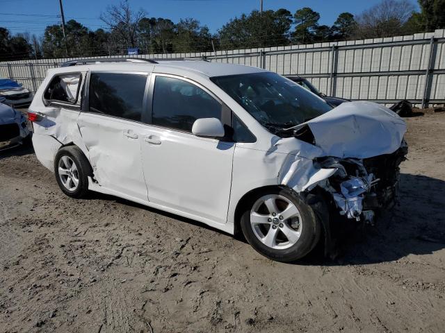 Photo 4 from auction – 2018 TOYOTA SIENNA LE with VIN 5TDKZ3DC6JS920895