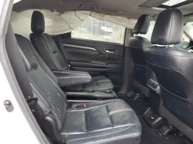 Photo 11 from auction – 2018 TOYOTA HIGHLANDER with VIN 5TDJZRFH3JS533857