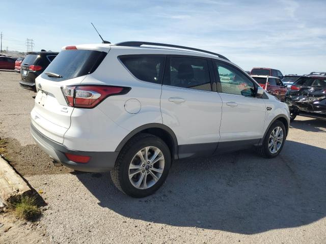 Photo 3 from auction – 2017 FORD ESCAPE SE with VIN 1FMCU0GD9HUB68195