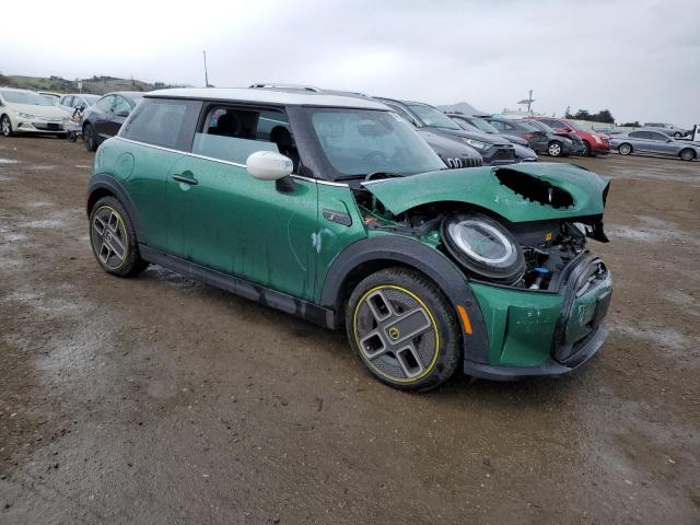 Photo 4 from auction – 2024 MINI COOPER SE with VIN WMW13DJ02R2U95818
