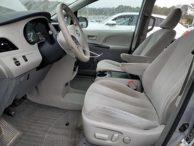 Photo 7 from auction – 2013 TOYOTA SIENNA LE with VIN 5TDKK3DC5DS377239
