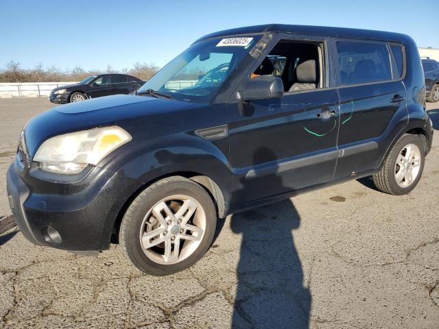 KIA SOUL + 2011 with VIN KNDJT2A27B7296250 - Photo from auction