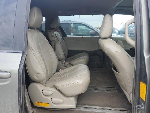 Photo 11 from auction – 2011 TOYOTA SIENNA XLE with VIN 5TDYK3DC7BS154238