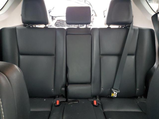 Photo 10 from auction – 2017 TOYOTA RAV4 LIMIT with VIN 2T3DFREV1HW589124