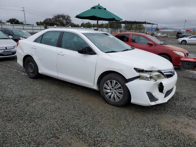Photo 4 from auction – 2014 TOYOTA CAMRY L with VIN 4T4BF1FK0ER433261