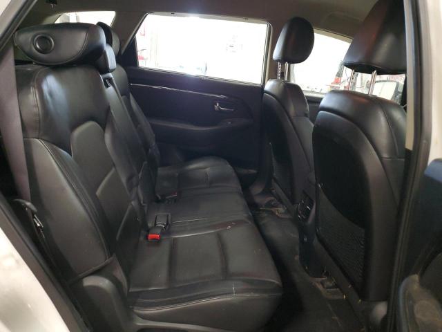 Photo 11 from auction – 2014 KIA RONDO with VIN KNAHU8A33E7008278