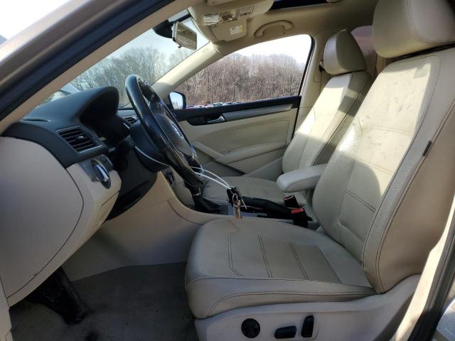 Photo 7 from auction – 2015 VOLKSWAGEN PASSAT SE with VIN 1VWBV7A39FC038729