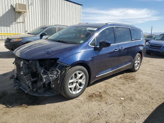 CHRYSLER PACIFICA T 2017 with VIN 2C4RC1EG3HR652672 - Photo from auction