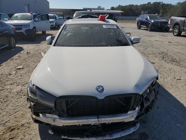 Photo 5 from auction – 2022 BMW 530E with VIN WBA13AG05NCJ92994