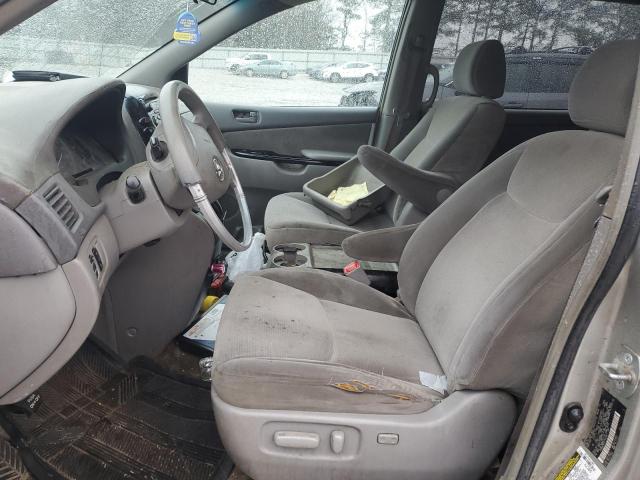 Photo 7 from auction – 2005 TOYOTA SIENNA LE with VIN 5TDBA23C95S052268