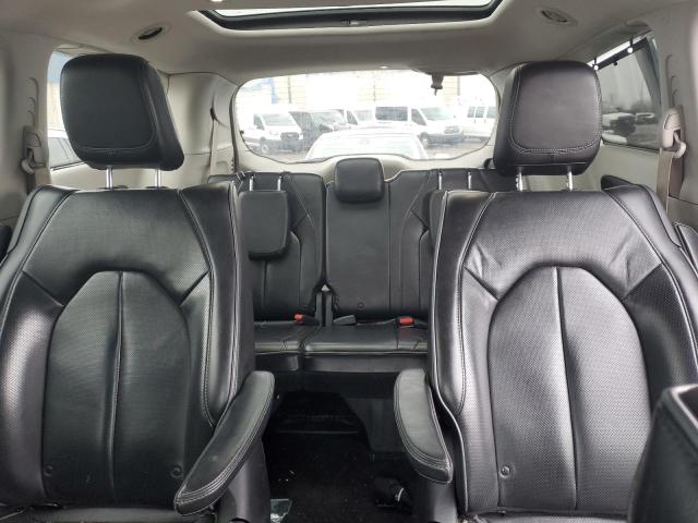 Photo 10 from auction – 2018 CHRYSLER PACIFICA H with VIN 2C4RC1N74JR152476