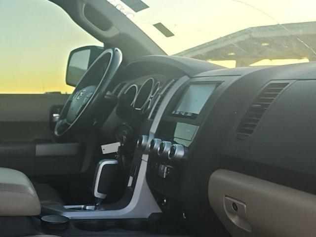 Photo 9 from auction – 2008 TOYOTA SEQUOIA LI with VIN 5TDBY68A38S020205