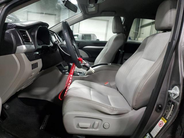 Photo 7 from auction – 2016 TOYOTA HIGHLANDER with VIN 5TDBKRFH0GS353852