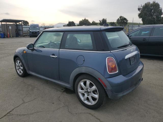 Photo 2 from auction – 2010 MINI COOPER with VIN WMWMF3C57ATU78390