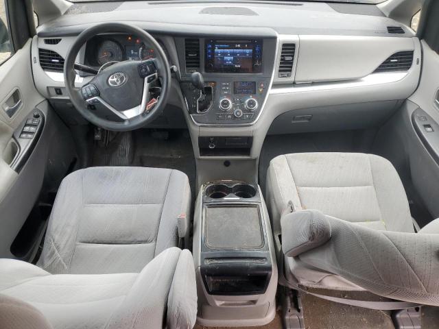 Photo 8 from auction – 2017 TOYOTA SIENNA LE with VIN 5TDKZ3DC7HS827104