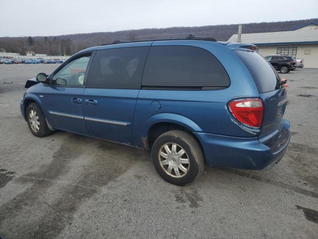 Photo 2 from auction – 2005 CHRYSLER TOWN & COU with VIN 2C4GP54L45R292292