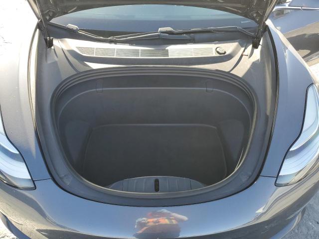 Photo 12 from auction – 2018 TESLA MODEL 3 with VIN 5YJ3E1EA5JF169178