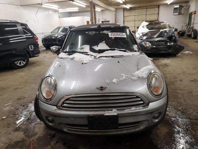 Photo 5 from auction – 2010 MINI COOPER with VIN WMWMR3C55ATU98337