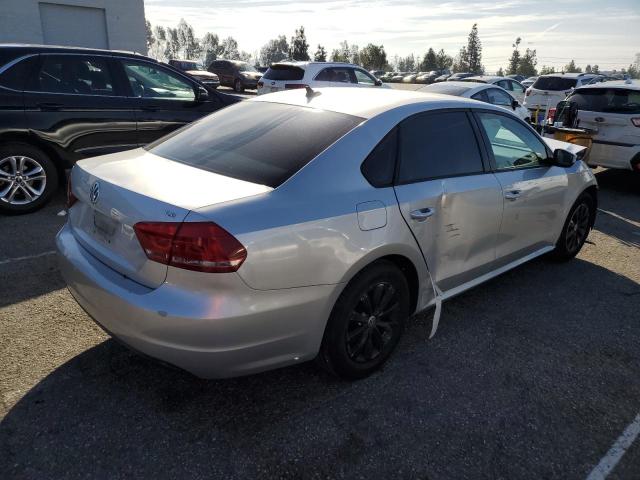 Photo 3 from auction – 2015 VOLKSWAGEN PASSAT S with VIN 1VWAT7A34FC005686