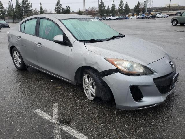 Снимка 4 от търг – 2013 MAZDA 3 I с VIN JM1BL1UP3D1755236
