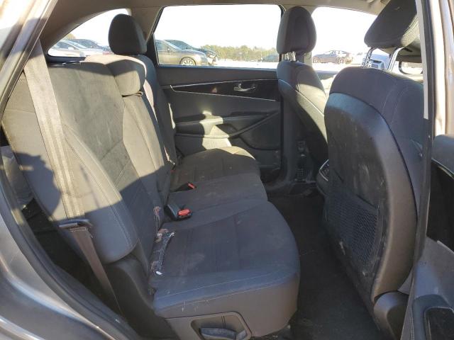 Photo 11 from auction – 2016 KIA SORENTO LX with VIN 5XYPG4A34GG060412